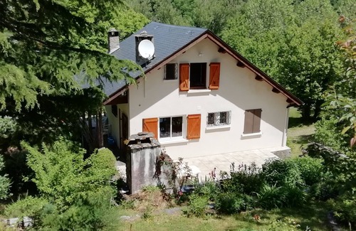 Rousses House | Guest Rated 10/10: Lozere Cévennes House for 8 with Spa