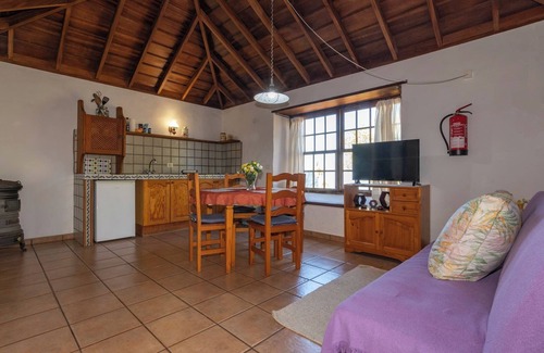 Puntagorda Cottage | Cozy Holiday Cottage with Shared Pool in Puntagorda