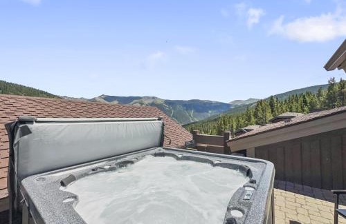 Copper Mountain House | Ultimate Retreat at The Chalet: Family & Pet-Friendly Getaway