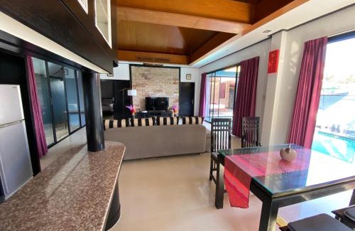 Chalong Villa | Relaxing Lris Villas: Oceanfront Stay with Pool & Hot Tub