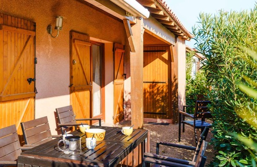 Les Ayguades House | Spacious 5-Room Villa with Rooftop Sun Terrace & Ocean View