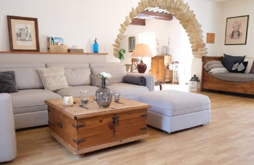 Althen-des-Paluds Other | LS6-71 VILAJAS Provencal farmhouse with swimming pool located in the countryside, in ALTHEN LES PALUDS