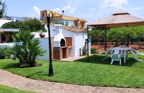 Marsala House | Discover Casa Vacanze Antico Casale: Oceanfront Bliss