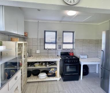 Port Beaufort House | Child-Friendly 4-Star Retreat at LTB-Waterkant Cottage