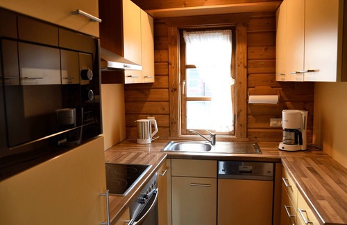 Hayingen House | Pet-Friendly Retreat with Ocean View at Ferienpark Lauterdörfle
