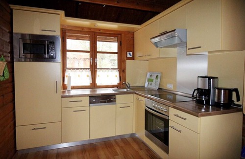 Hayingen House | Family-Friendly Retreat with Ocean Views at Lauterdörfle