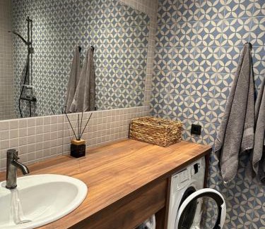 Roja House | Discover LUČI jūras apartamenti with Oceanfront Views