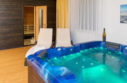 Pec pod Snezkou Hotel | Relax at Luční bouda: Family-Friendly with Spa & Pool