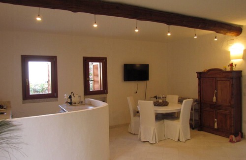 San Teodoro House | Villa MARIPIA: Oceanfront Retreat with Spectacular Views