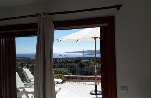 San Teodoro House | Villa MARIPIA: Oceanfront Retreat with Spectacular Views