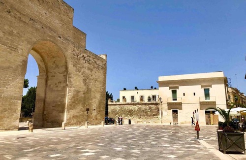 Lecce Historic Center Cabin | Stylish Junior Suite at Lu Leccio - Family-Friendly Stay