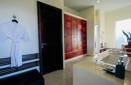 Luang Prabang Resort | Discover Luang Prabang View Hotel: 4-Star Family Retreat