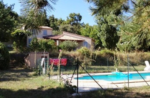 Menerbes House | Family-Friendly Retreat at Luberon 84 with Private Pool