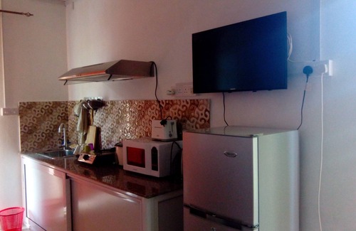 Rodrigues Island Apartment | Convenient Luc Studio with Oceanfront Views in English Bay