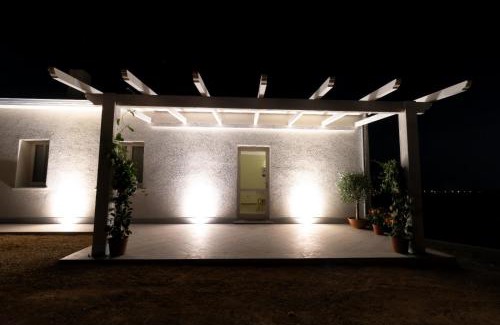 La Muddizza House | Ocean View Rooms at Luca's - Guest Rated 10/10