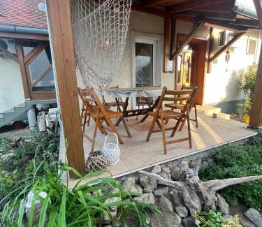 Sarvar Apartment | Family-Friendly Getaway at Luca Vendégház 1. Apartman