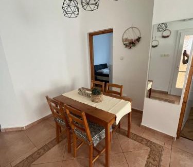 Sarvar Apartment | Family-Friendly Getaway at Luca Vendégház 1. Apartman