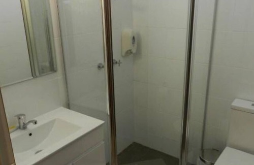 Lucas Heights Hotel | Family-Friendly Lucas Heights Motel with Pool and Breakfast