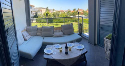 Montepaone Lido Apartment | Book Your Oceanfront Escape at Luce del Sole Today!