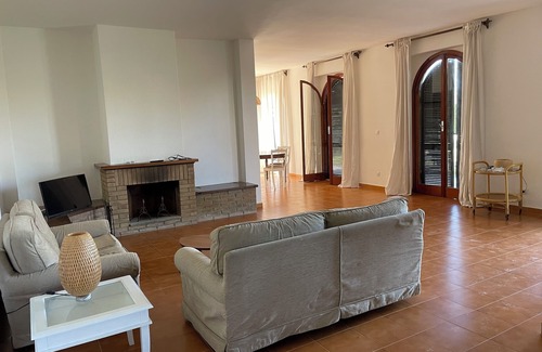 Tarquinia Villa | Luce House (Marina Velca). Renovated villa of 250 square meters and 1000 square meters of garden