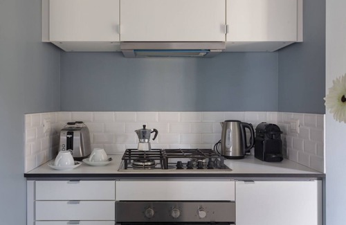 Porta Lodovica Apartment | Explore Milano from Luce Suit with Top Amenities