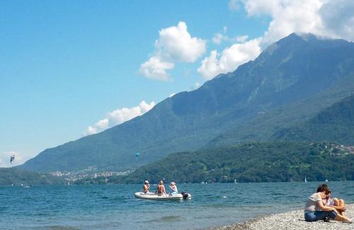Consiglio di Rumo Apartment | Pet-Friendly Luci Balkon-Ferienwohnung with Breakfast Included