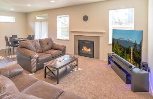 Old Farm District House | Welcoming Lucia Home: Family-Friendly Stay with Breakfast