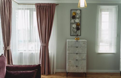 Bistrita Apartment | Top-Rated Lucian Blaga Apartments - Family Friendly Stays