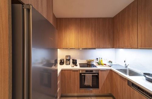 Petaloudes Apartment | Inviting Lucian City Apartments - Ideal for Family Stays