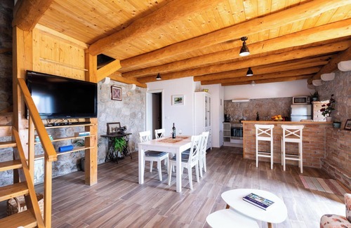 Mihanici Villa | Tranquil Luciana Two Bedroom Villa with Private Pool