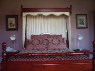 Latrobe Bed & Breakfast | Experience Lucinda B&B: Family-Friendly Retreat with Dining