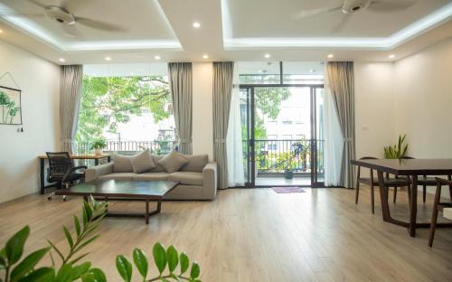 Tay Ho Apartment | Relax at LUCK APART 6 - Scenic View & Family Friendly