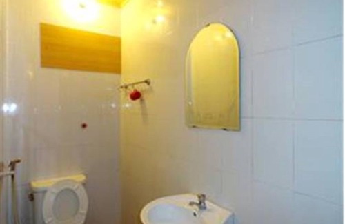 Prampir Makara Hotel | Budget-Friendly Stay at Lucky 1 Guesthouse with Breakfast