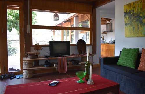 Sa Pa House | Highly Rated Lucky Daisy Buffalo House with Breakfast & Dining
