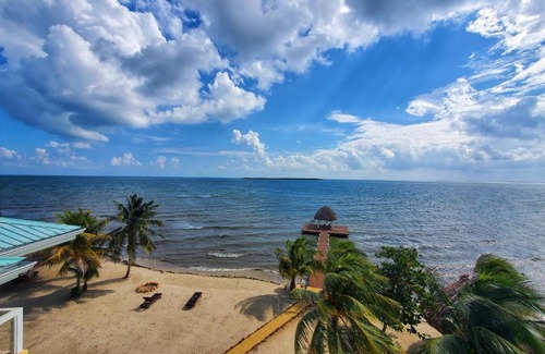 Placencia Villa | Discover Lucky Duck Villa - Private Beach Getaway Awaits