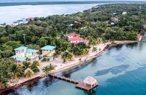 Placencia Villa | Discover Lucky Duck Villa - Private Beach Getaway Awaits