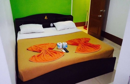 Ko Phi Phi House | Cozy Lucky Guesthouse with Family-Friendly Amenities