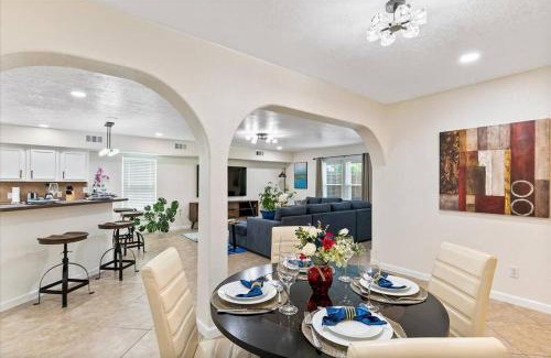 MacGregor House | Discover LUCKY House: Serenity in Houston with Pool & Spa