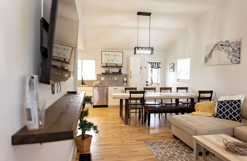 Erlanger House | Discover Lucky Kentucky Ranch Home Near Ark & Creation Museum
