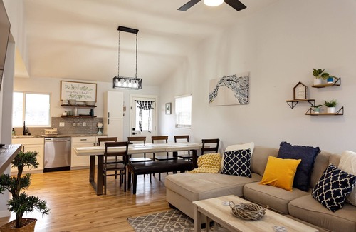 Erlanger House | Discover Lucky Kentucky Ranch Home Near Ark & Creation Museum