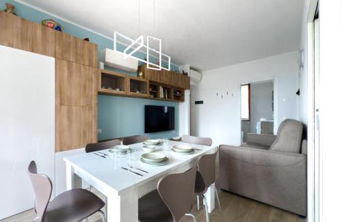 Zorzino Apartment | LUCKY LAKE HOUSE - Free Wi-Fi and Private Parking Included