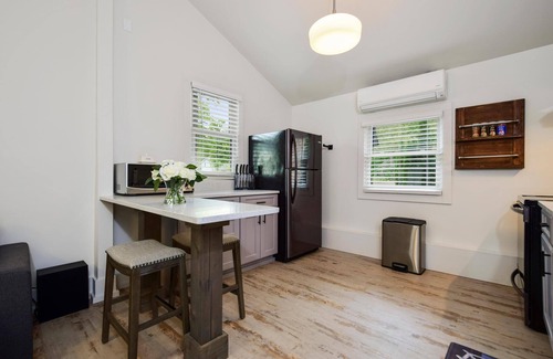 Saugatuck Apartment | Unforgettable Stay at Lucky Lucy - Studio Apartment for Two