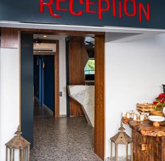 Eski Lara Hotel | Family-Friendly Stays at Lucky Monkey Midi Hotel