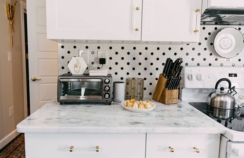 East Memphis House | Discover Lucky Number 7: Family & Pet Friendly Retreat