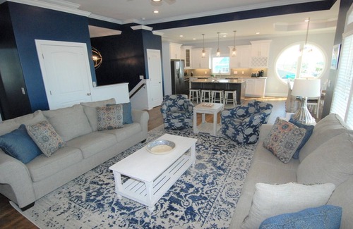 Sunset Beach House | Relaxing Oceanfront Retreat at Lucky Old Sun Properties