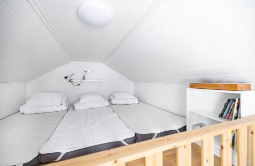 Pyhatunturi Apartment | Discover Lucky Ranch Cabin 3: Pet-Friendly Retreat with Spa