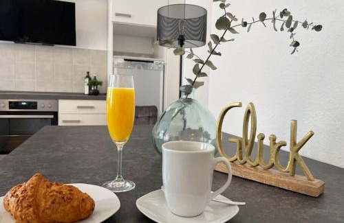 Bahnhofsviertel Apartment | Discover Comfort at LUCKY STAYS LS03: Centrally Located Retreat