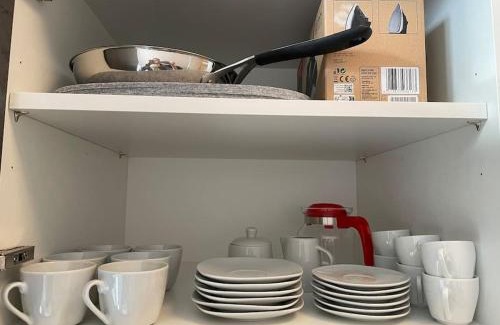 Bahnhofsviertel Apartment | Guest Rated: 9.1 - Centrally Located LS09 with Smart-TV & Kitchen