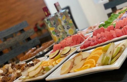 Seeduwa - Katunayake House | Enjoy Family-Friendly Comfort at Lucky Transit Hotel