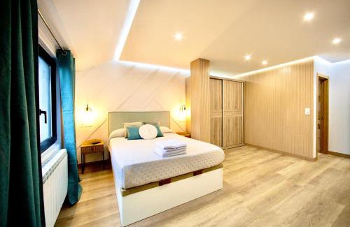 Lugo Apartment | Discover Lucus Skyline: Family-Friendly 4-Star Retreat